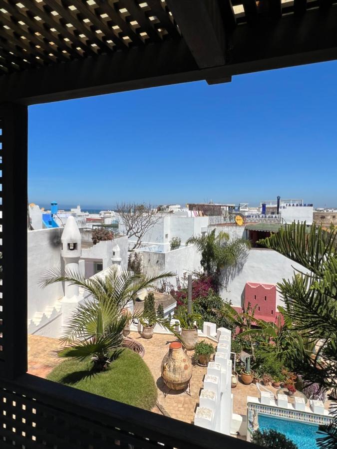 Riad Oasis D'Asilah Hotel Exterior photo