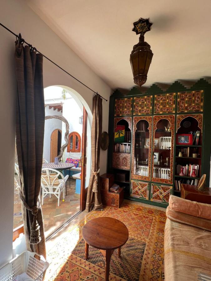 Riad Oasis D'Asilah Hotel Exterior photo