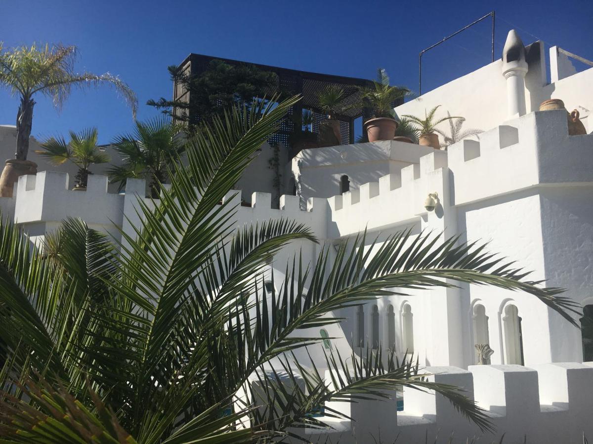 Riad Oasis D'Asilah Hotel Exterior photo