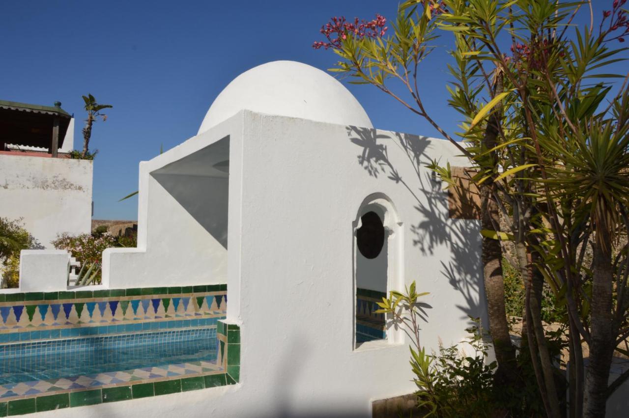 Riad Oasis D'Asilah Hotel Exterior photo