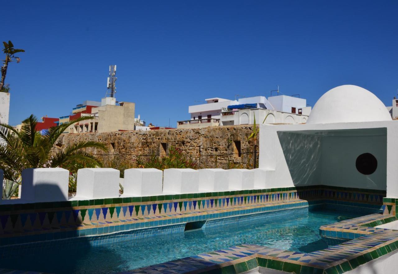 Riad Oasis D'Asilah Hotel Exterior photo